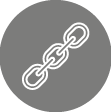 Catena stilizzata bianca su sfondo circolare grigio. Descrizione generata da AI